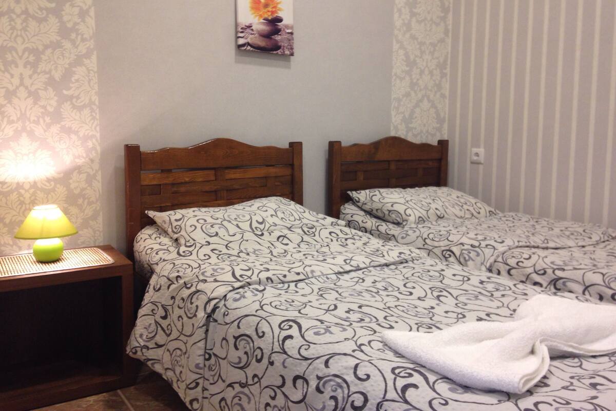 Double or Twin Room, Courtyard View | Iron/ironing board (on request), WiFi (free), bed sheets