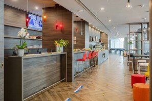 Quầy tiếp tân