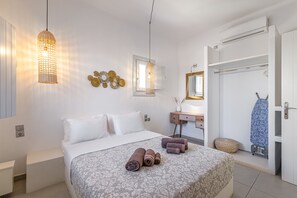 Deluxe Villa, 2 Bedrooms (1) | Premium bedding, down comforters, pillowtop beds, individually decorated - DS Traditional Villas Santorini Island (Santorini)