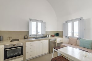 Exclusive Villa, 1 Bedroom (2) | Private kitchen