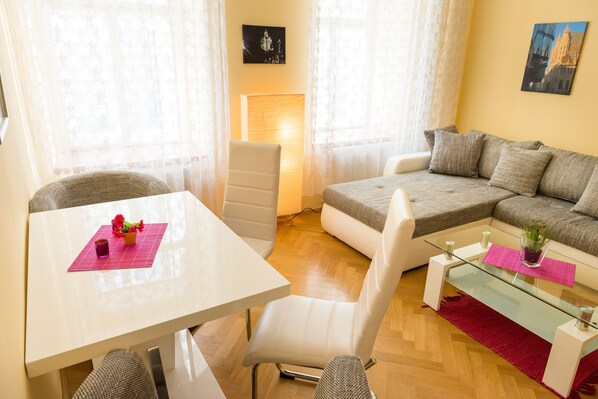 Business Apartment | Living room
