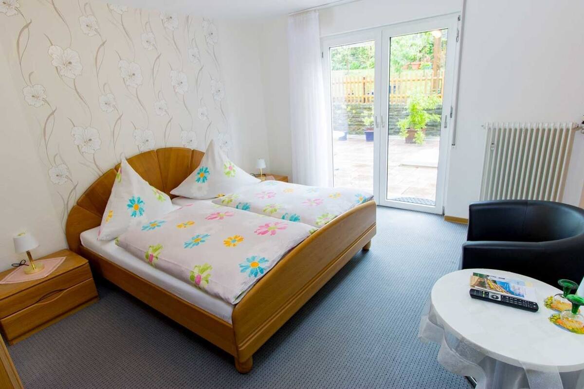 double room, terrace | iron/ironing board, free cots/infant beds, rollaway beds, free wifi