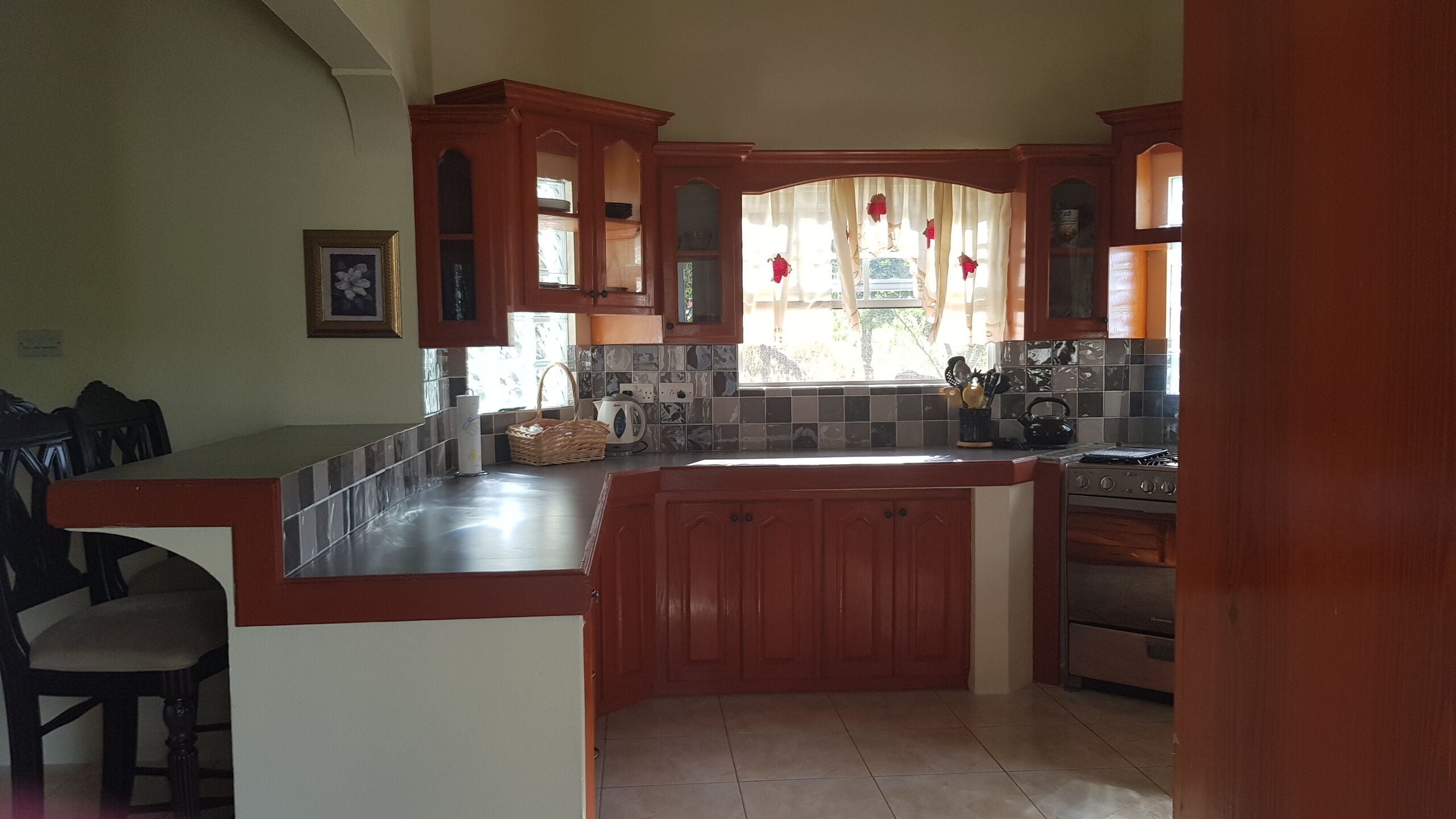 冰箱、微波炉、烤箱、炉灶