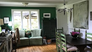Free daily self-serve breakfast - The Little B&B in Aquinnah (Aquinnah)