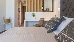 Sengetøy av topp kvalitet, Tempur-Pedic-senger og safe på rommet