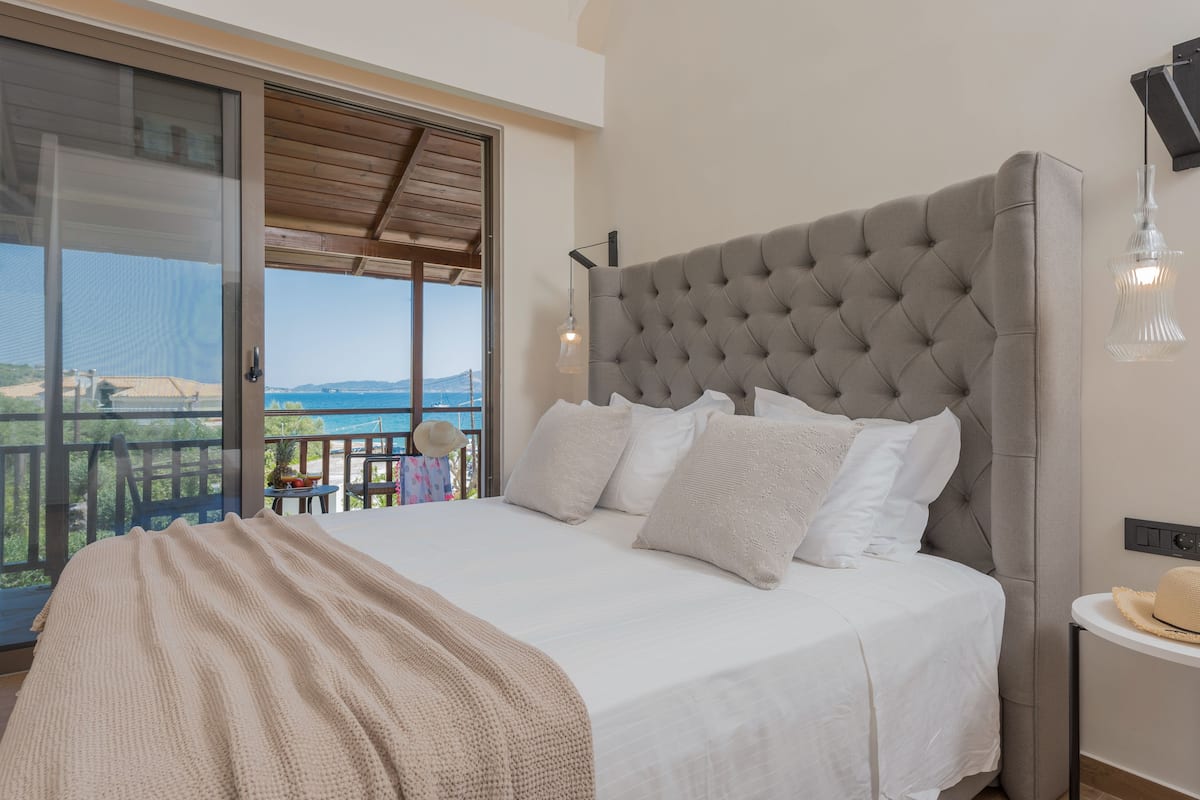 Family Suite, Sea View (Loft) | Premium bedding, Tempur-Pedic beds, in-room safe, soundproofing