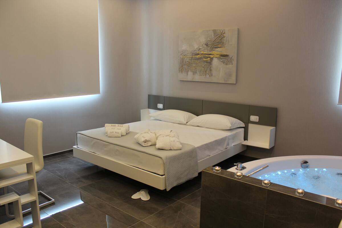 Individually decorated, individually furnished, desk, cots/infant beds