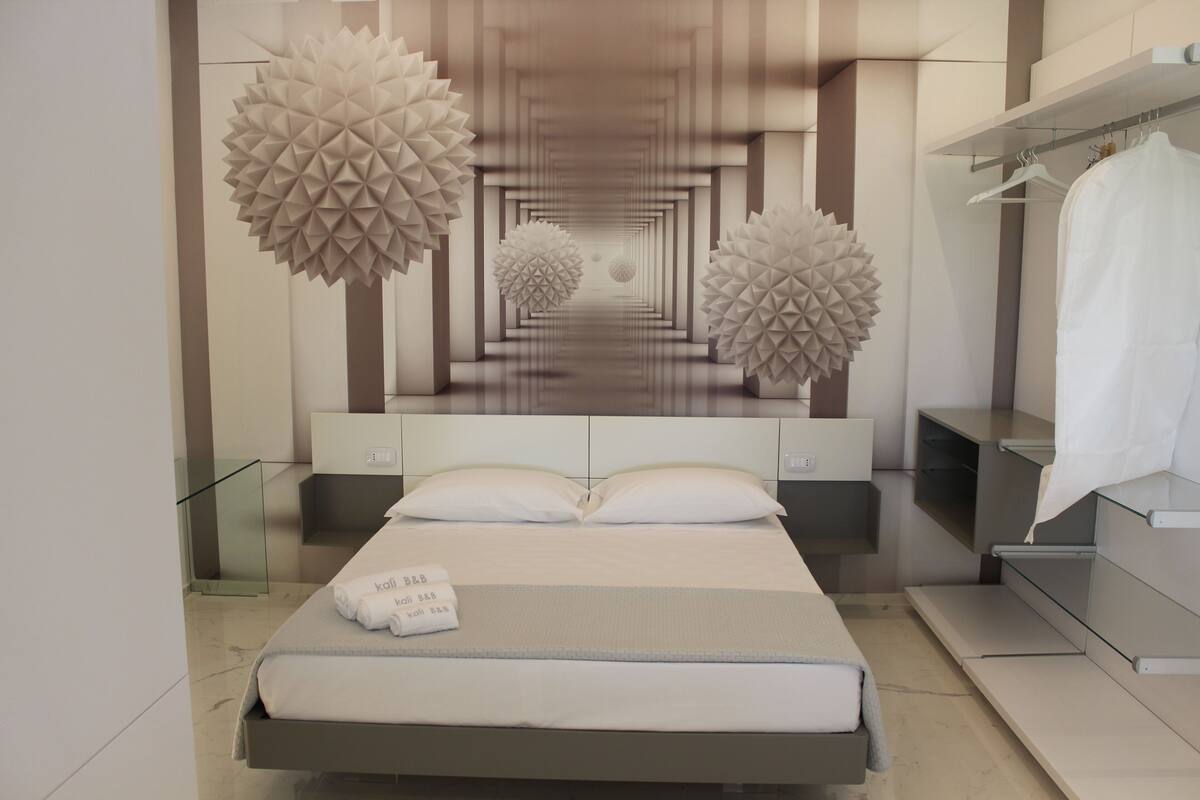 Individually decorated, individually furnished, desk, cots/infant beds