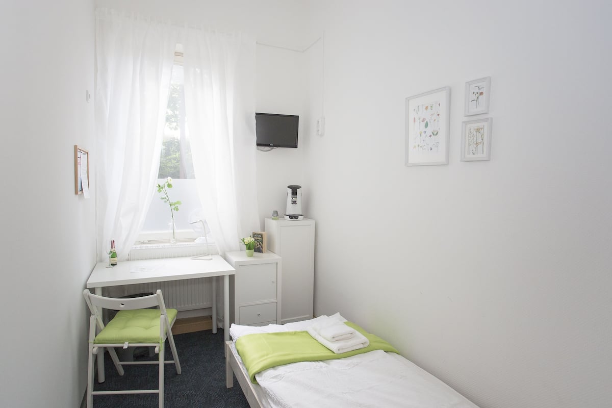 Single Room, Shared Bathroom (Wien)