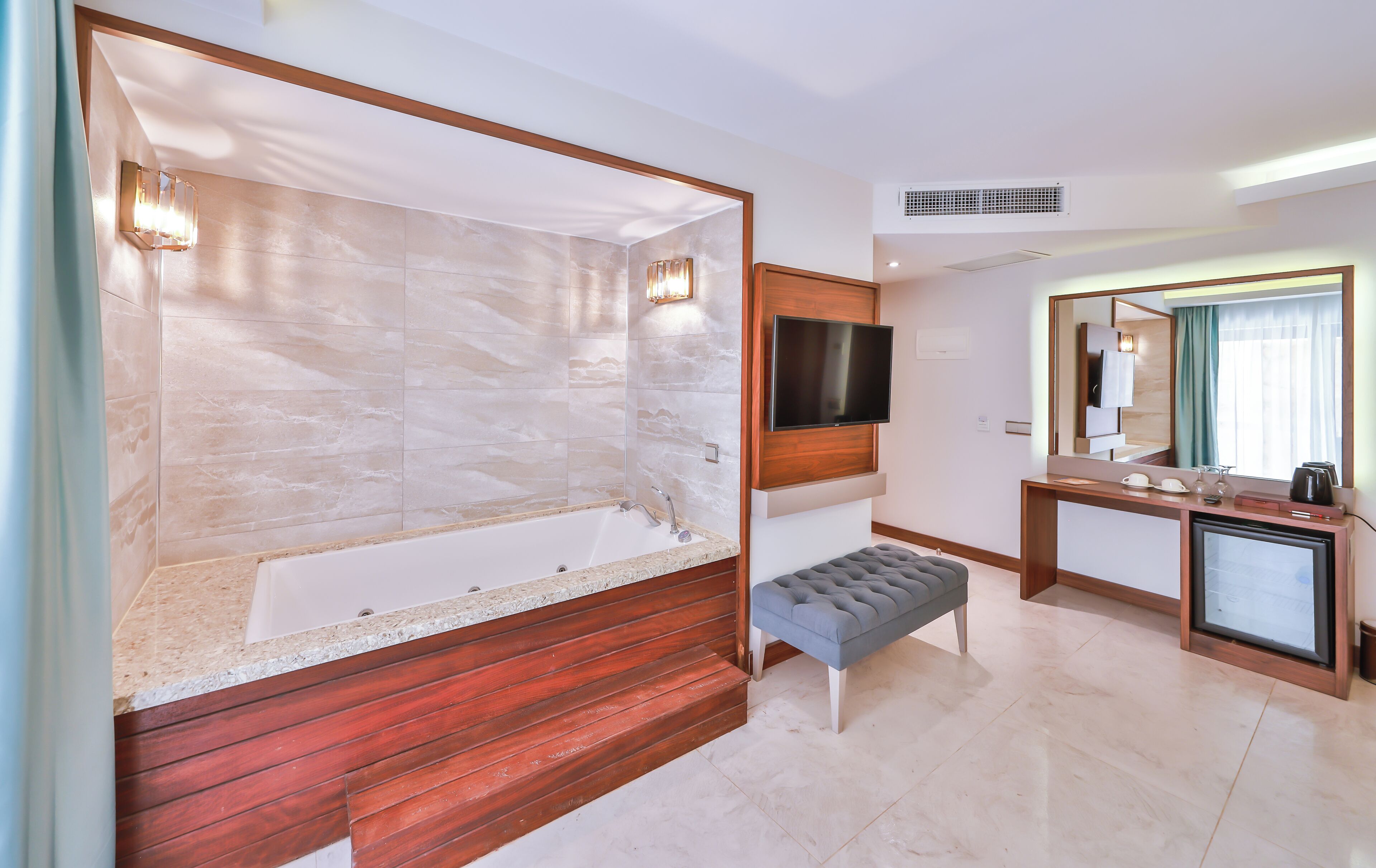 comfort room, jetted tub | 1 bedroom, premium bedding, in-room safe, blackout curtains