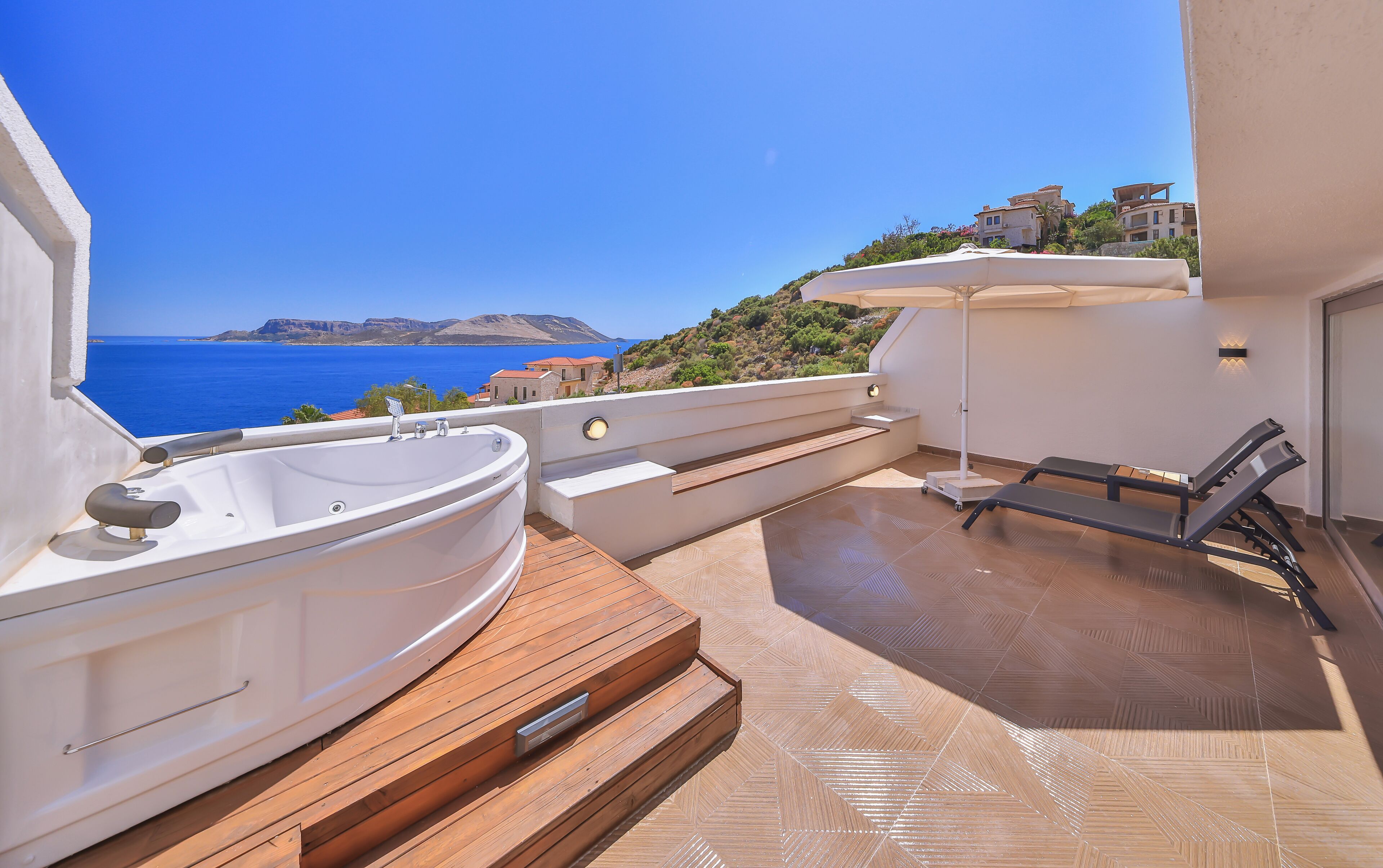 panoramic suite, sea view | beach/ocean view