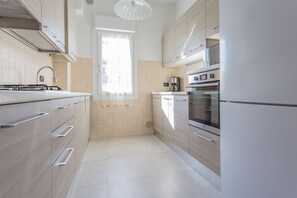 Apartment, 2 Bedrooms | Private kitchen | Full-size fridge, stovetop, cookware/dishes/utensils - Vicenza - Via Marocco (Vicenza)