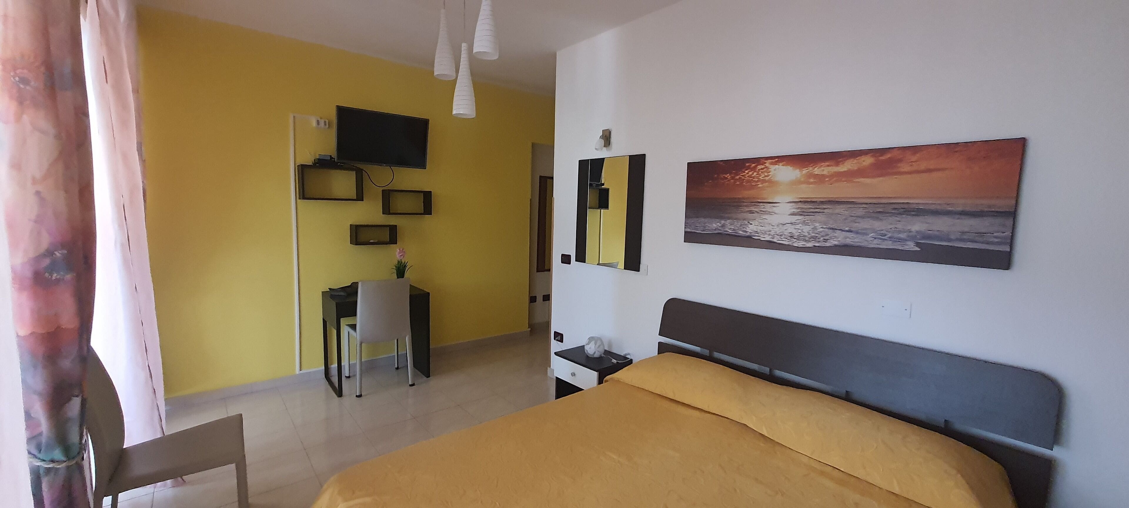 Family Condo, 2 Bedrooms, Non Smoking, Sea View | Room amenity