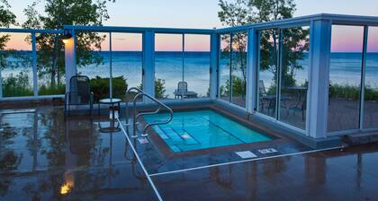 Bluefin Bay on Lake Superior