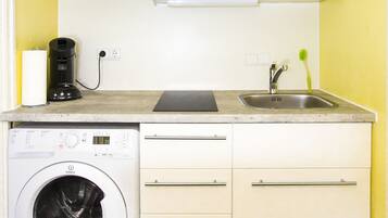 Apartment | Private kitchen | Fridge, microwave, stovetop, espresso maker