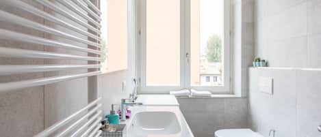 Apartment, 2Â Schlafzimmer | Badezimmer