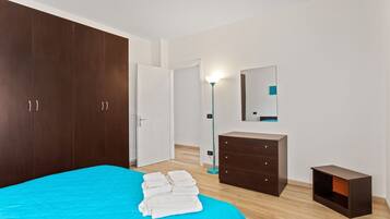 Apartment, 3 Schlafzimmer | Kostenloses WLAN, Bettwäsche