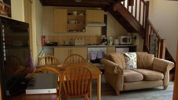 Beehive Cottage | Living area | Flat-screen TV, DVD player