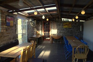 Dining - Penybryn Cottages (Aberdare)
