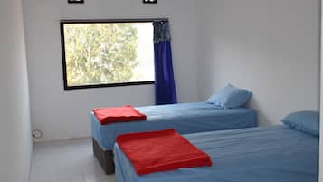 Kamar Twin Standar | Bagian depan properti