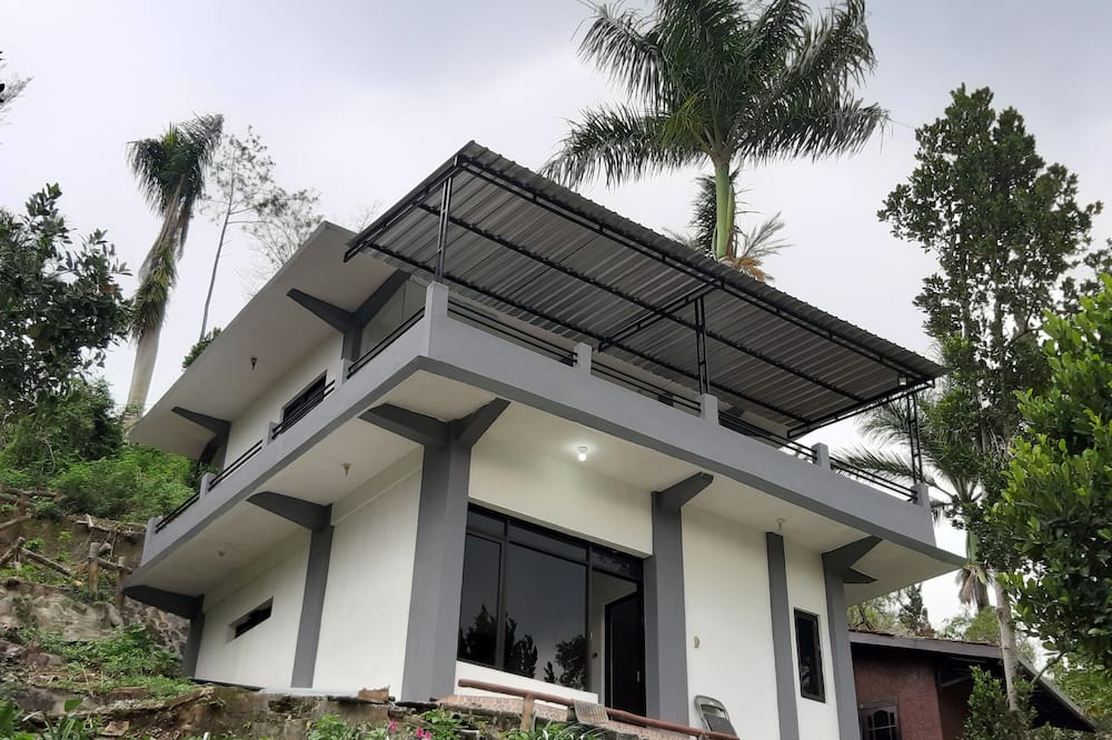Cahaya Bukit Cemara