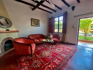 Individually decorated, individually furnished, blackout drapes - Relais Esmeralda (Lalla Takarkoust)