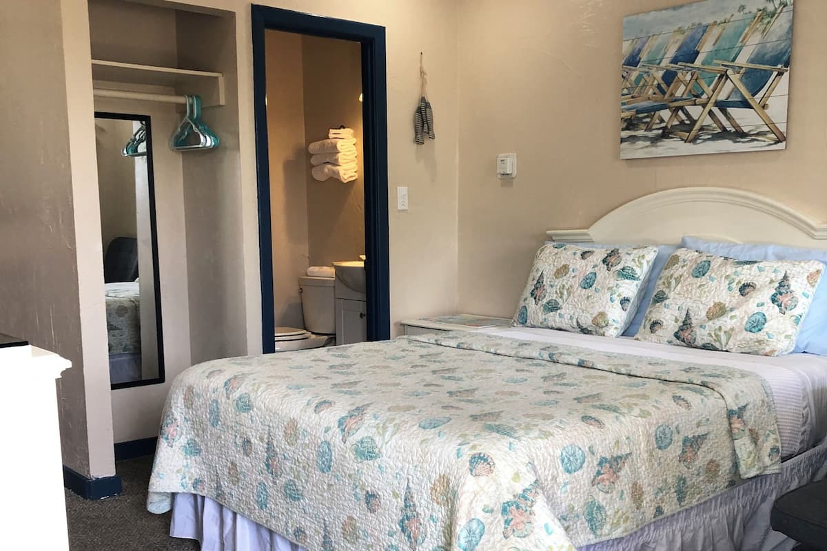 Standard Double Room | 1 bedroom, premium bedding, in-room safe, individually decorated