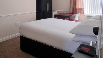 Laptop workspace, iron/ironing board, free cots/infant beds, free WiFi