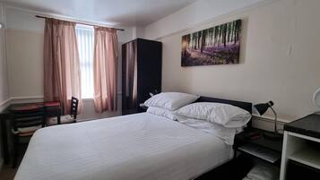 Laptop workspace, iron/ironing board, free cribs/infant beds, free WiFi