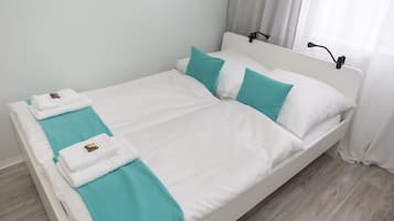 Schreibtisch, Bügeleisen/Bügelbrett, kostenloses WLAN, Bettwäsche
