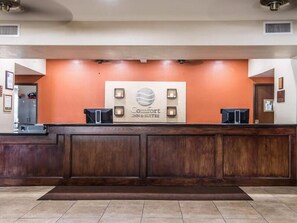 Lobby - Comfort Inn & Suites Downtown KC (Kansas City)