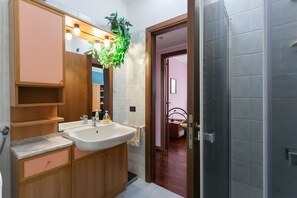 Bathroom - Bollate - Via Dante 33 (Bollate)