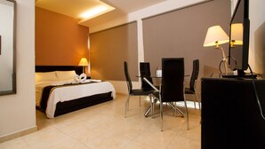 Single Room | Blackout drapes, iron/ironing board, WiFi (free), bed sheets