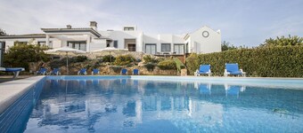 Casa Serena | 6 Bedrooms | Country House |  Estoi