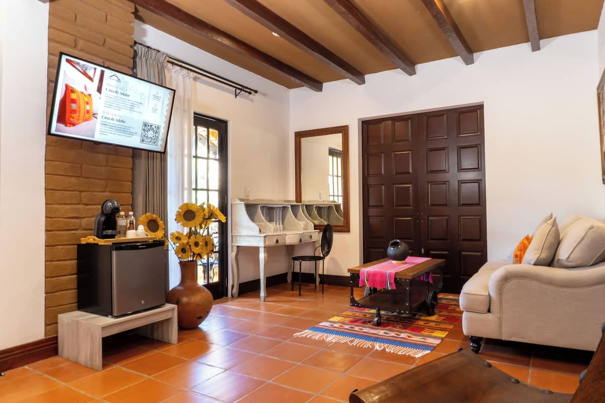 Chambre Junior, 2 grands lits | Coffre-fort, bureau, rideaux dâobscurcissement