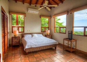 Villa, 5 Bedrooms | 1 bedroom, down comforters, free WiFi, bed sheets