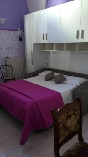 Traditionellt rum | Extrasängar, gratis wi-fi och sängkläder