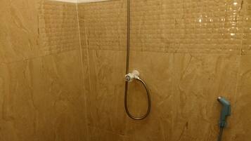 Standard Room | Bathroom | Bathtub, toilet paper