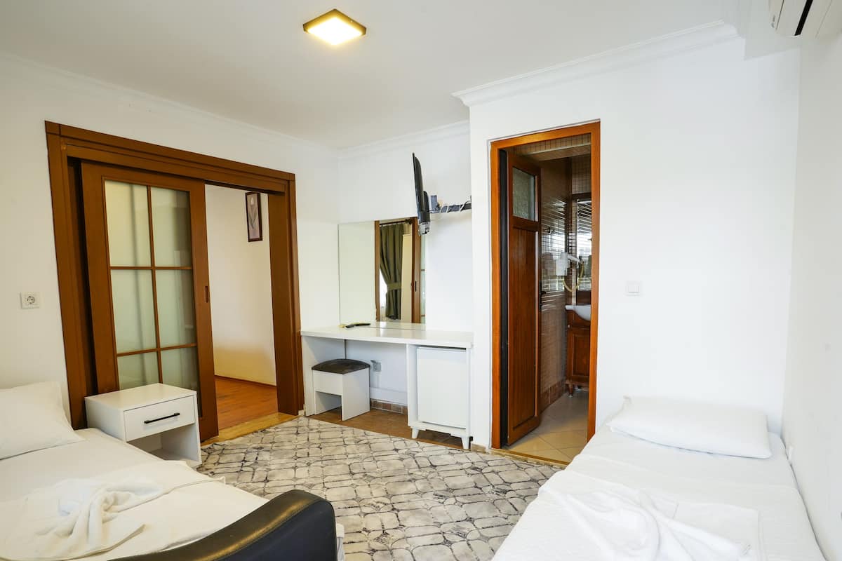 family room | soundproofing, bed sheets, wheelchair access