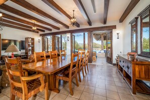 Local cuisine breakfast for a fee on weekdays - Casa Costa Blanca (Santa Cruz)