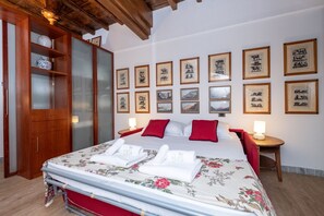 Studio Suite, City View