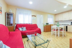 Una Smart TV, libros