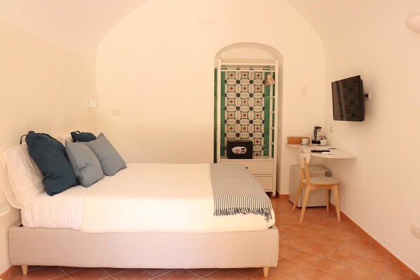 Habitación doble | 1 habitación, minibar y caja de seguridad en la habitación 