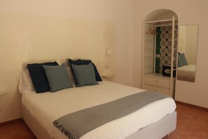 1 bedroom, minibar, in-room safe, iron/ironing board - Casa Amorino (Minori)