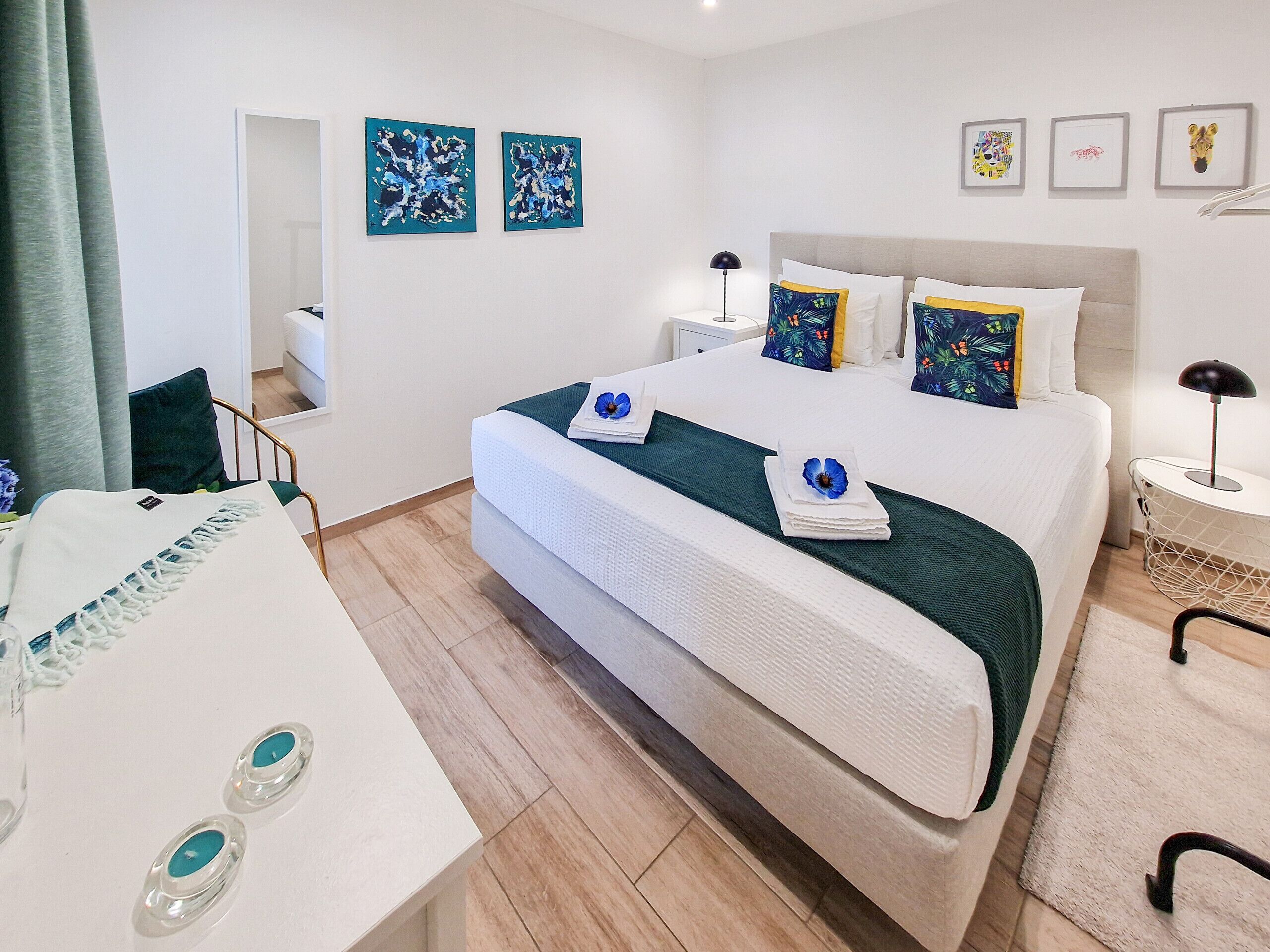 In-room safe, iron/ironing board, free WiFi, bed sheets