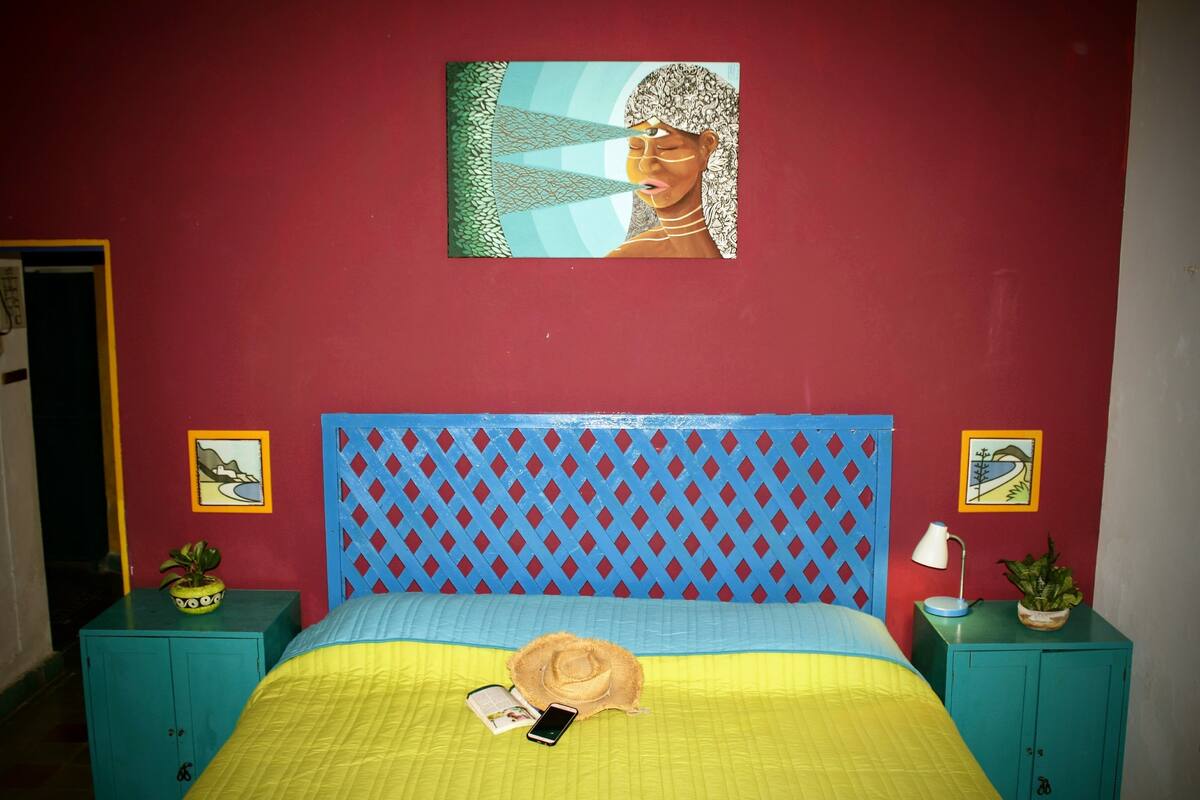 H1 AC Double Room Ensuite | Iron/ironing board (on request), bed sheets