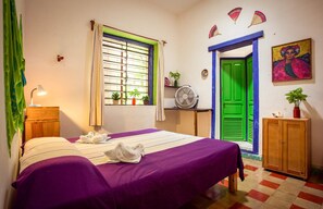 H1 AC Double Room Ensuite | Bügeleisen/Bügelbrett, Bettwäsche