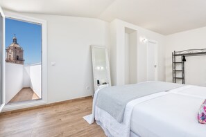 3 chambres, espace de travail pour ordinateur portable