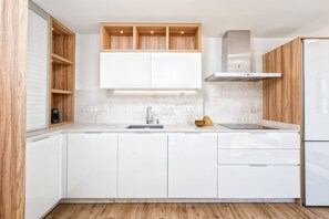 Fridge, microwave, oven, dishwasher - iloftmalaga Ático Plaza de las Flores (Malaga)