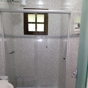 Deluxe Studio, 1 Bedroom, Microwave | Free WiFi, bed sheets